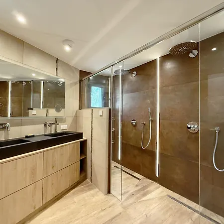 Les Cepedes Sainte-Maxime