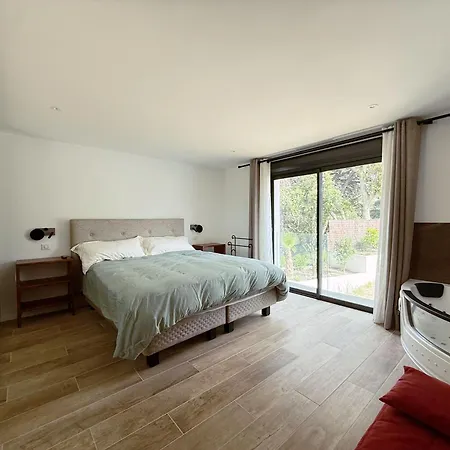 Les Cepedes Villa