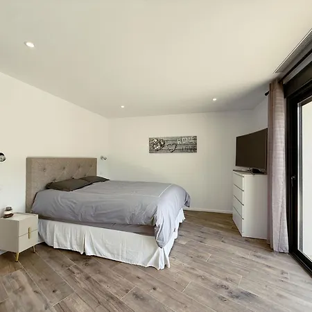 Les Cépèdes Villa *