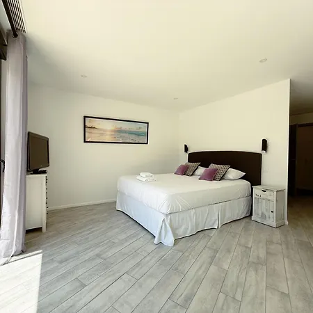 Les Cepedes Villa Sainte-Maxime